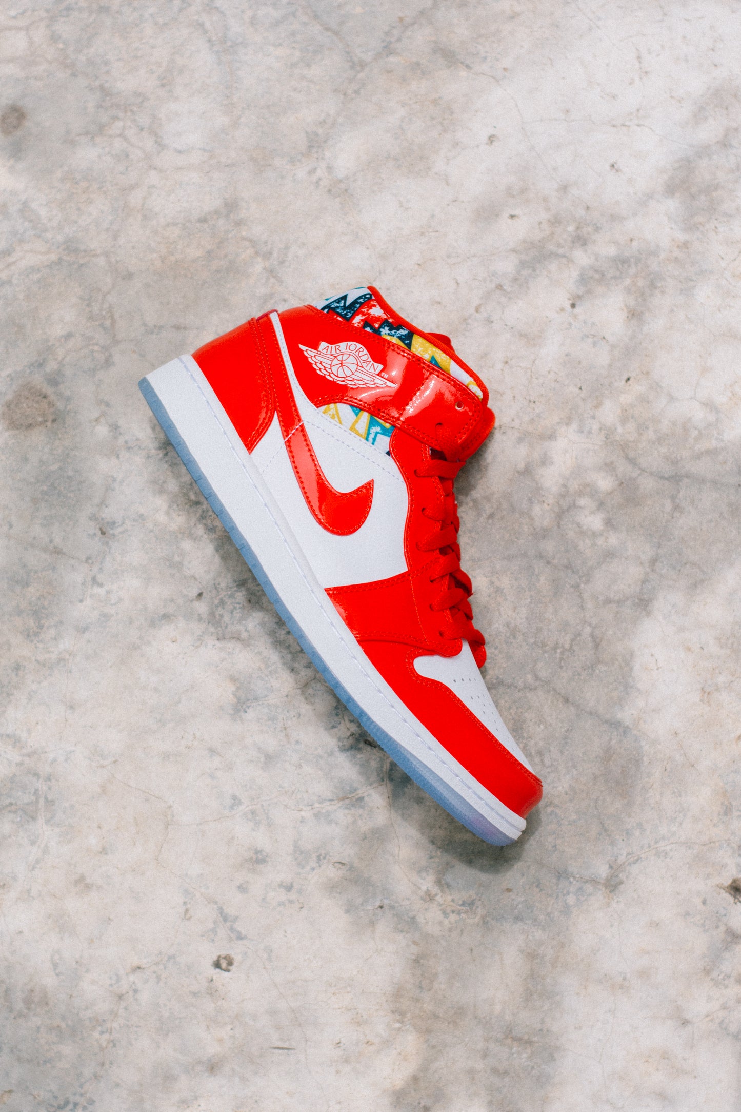 JORDAN 1 MID " RED PATENT "