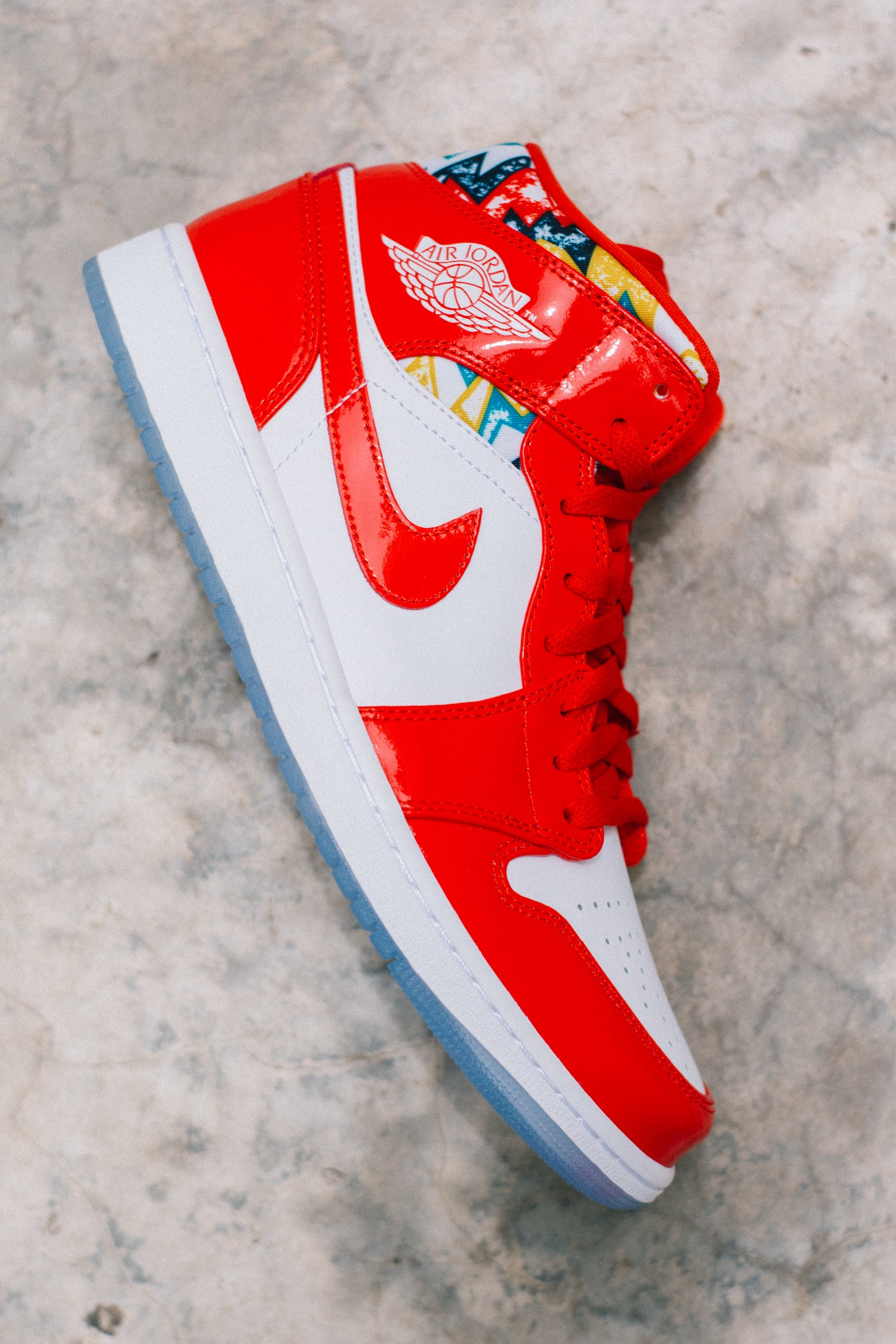 JORDAN 1 MID " RED PATENT "