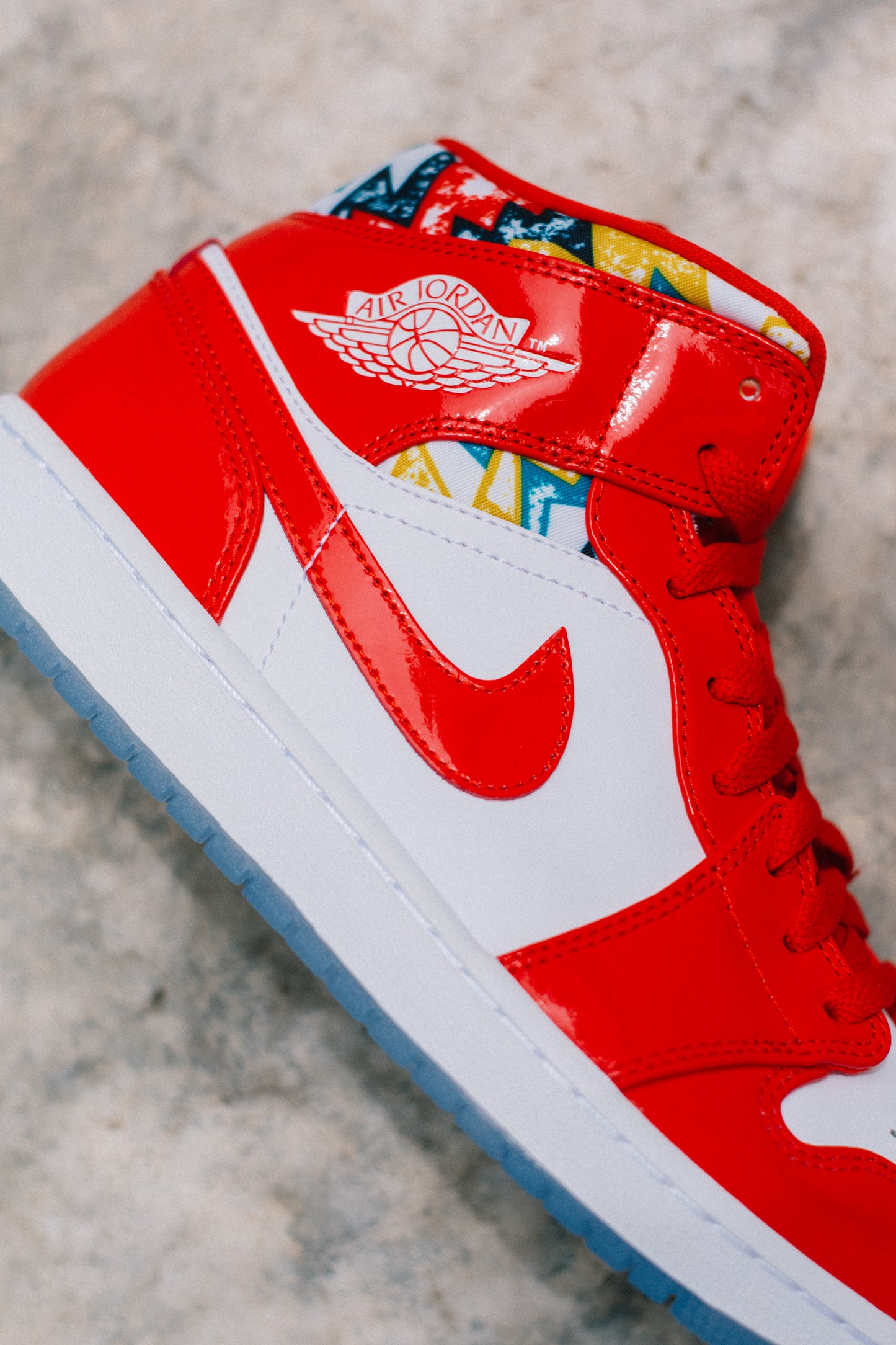 JORDAN 1 MID " RED PATENT "